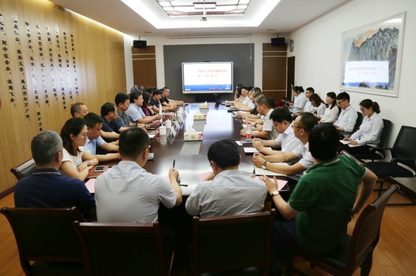 1528350583824918.jpg 6004I7A0373.jpg